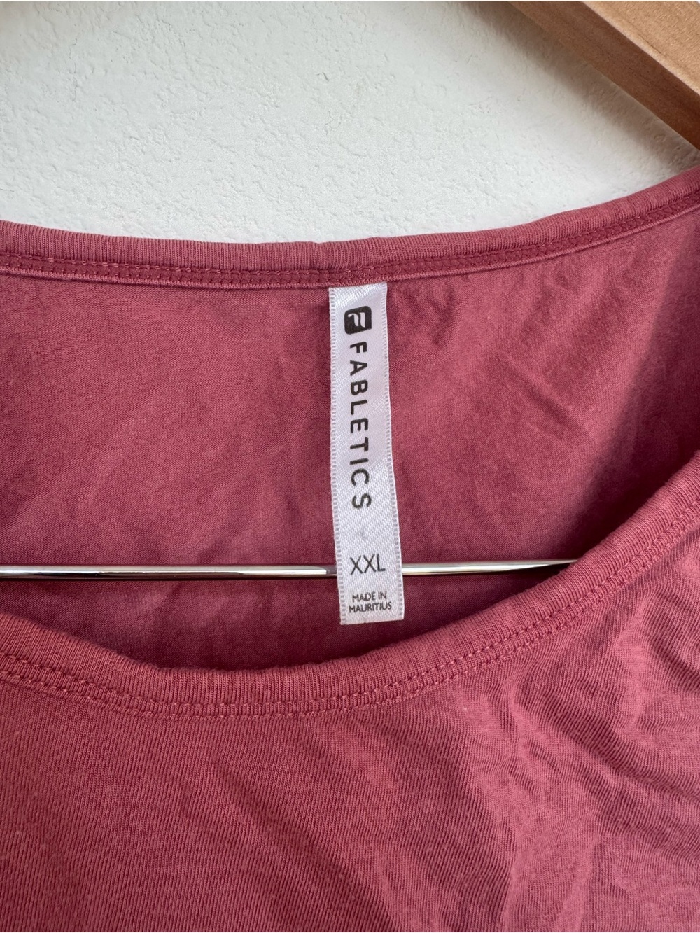 Fabletics Mauve Rose Ruched-Side Tank - Picture 4 of 6